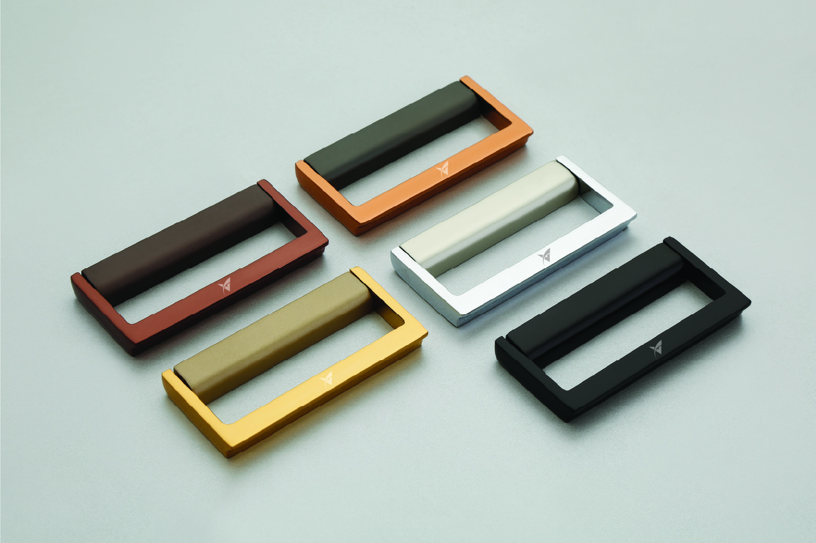 V-420 Pull Handle Hardware