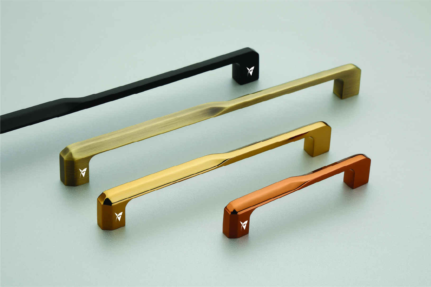 V-1092 Pull Handle Hardware