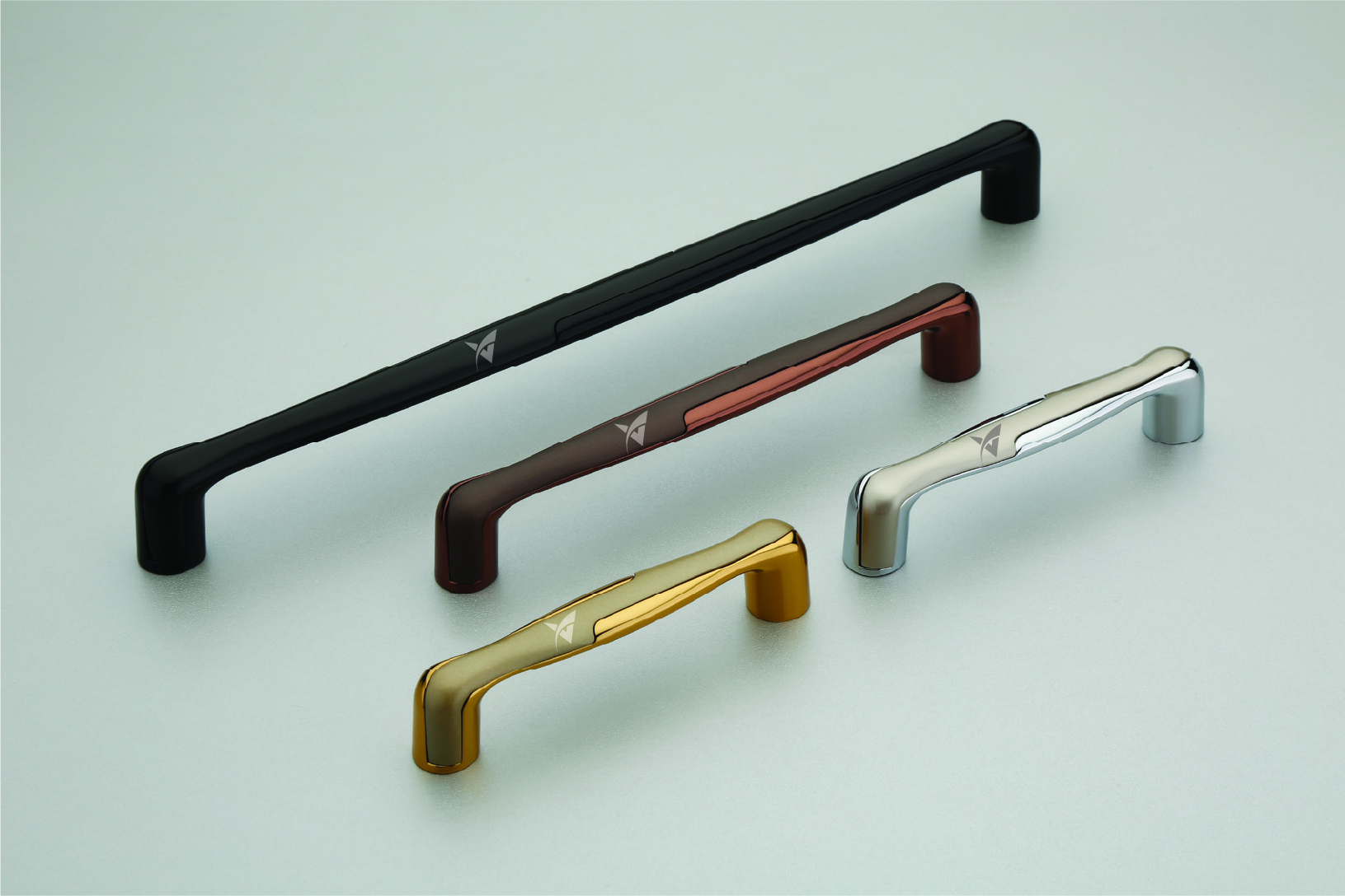 V-1097 Pull Handle Hardware